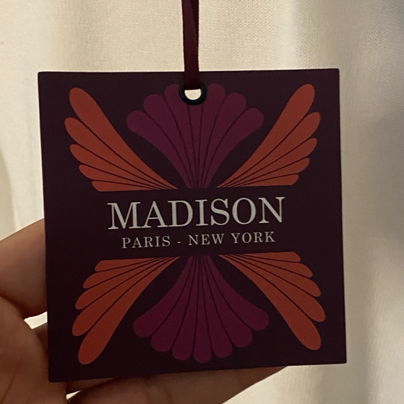 ⭐️🏷️SALE⭐️ New Madison Blouse with Sheer sleeves with pearls Size XL - Picture 7 of 9